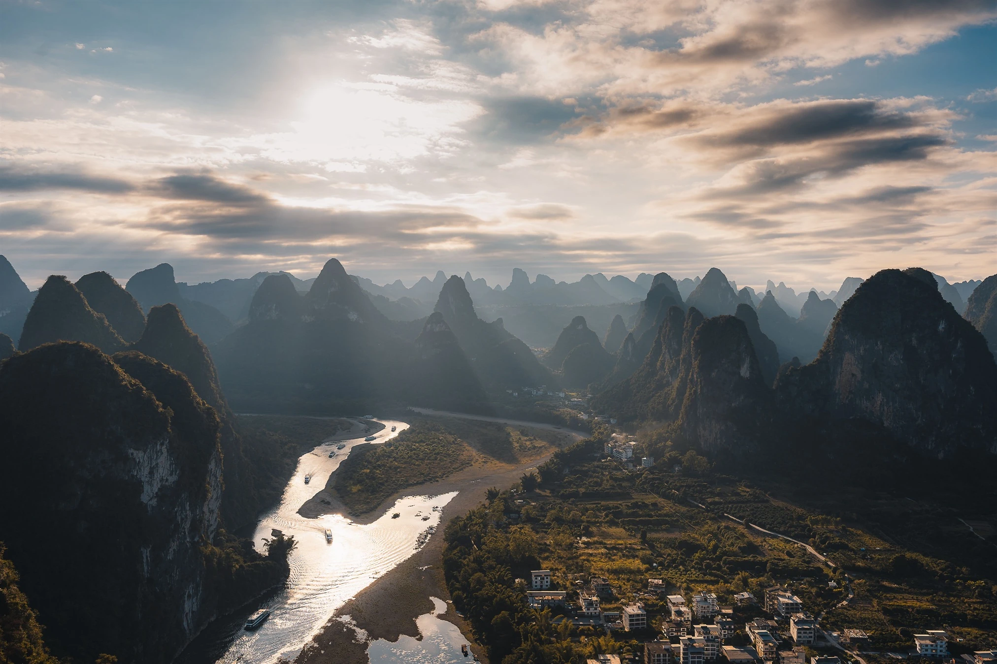 Guangxi Guilin - Li River Cruise — day four on-the-road experience (day 4 itinerary)